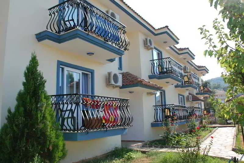 Gurol Aqua Resort Hotel And Apart